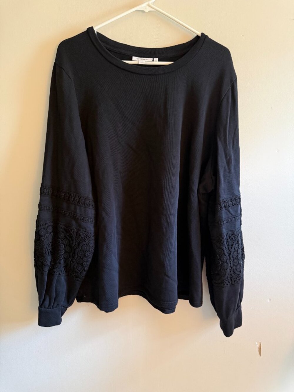 Chico's Zenergy Lace Trim Sleeve Sweatshirt Navy French Terry Size 4 XXL